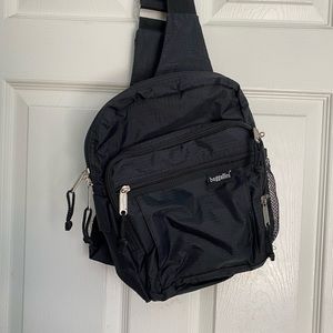Baggallini crossbody bag
